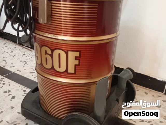 مكنسه كهربائيه نوع هيتاشي . 21 لتر . 2200 وات