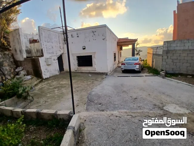 170 m2 3 Bedrooms Townhouse for Sale in Amman Mahes