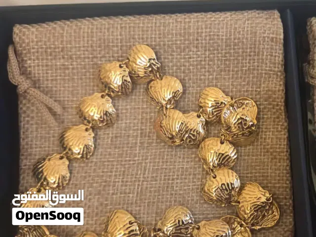 سلسال مطلي ذهب gold palated shell necklace