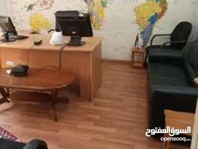 غرفة ضمن مكاتب شركة، تصلح مكتب شخصي اقرأ التفاصيل