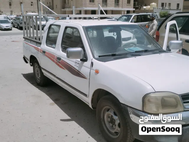 2007 نيسان داتسون