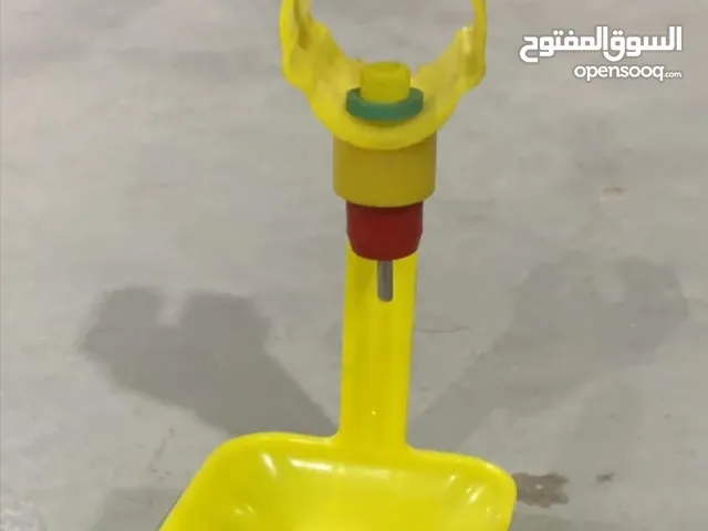 نقاطات شرابات ماء للدجاج
