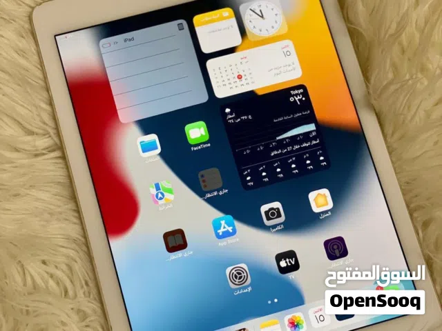 Apple iPad 32 GB in Buraimi