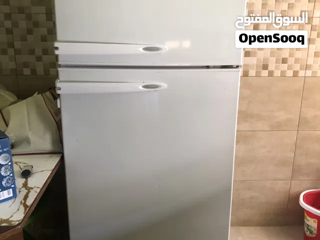 ثلاجه بيكو مستعمله تحتاج الى غاز