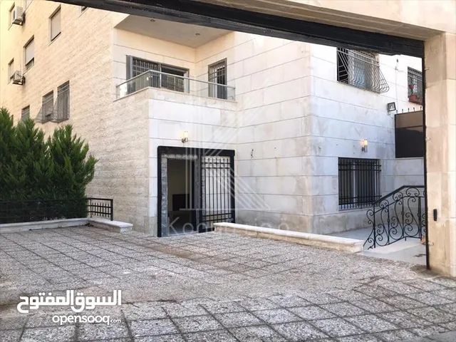 275m2 4 Bedrooms Apartments for Sale in Amman Dahiet Al-Nakheel