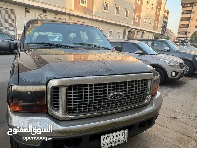 Used Ford Excursion in Al Riyadh