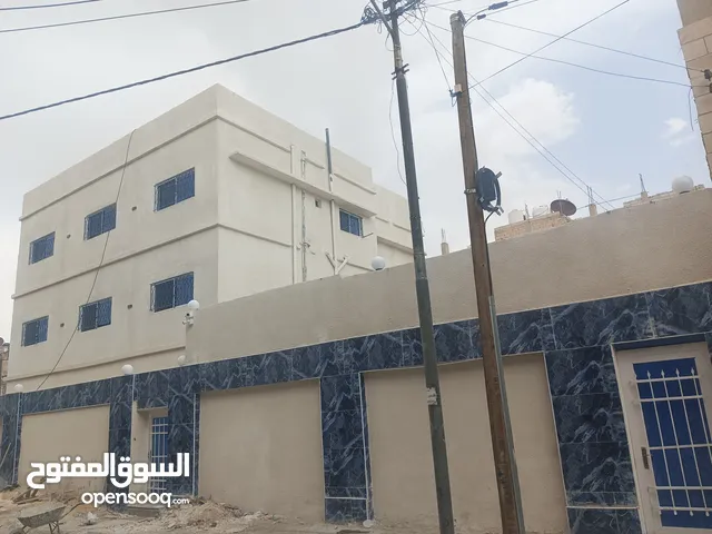 650 m2 2 Bedrooms Apartments for Sale in Zarqa Al Jaish Street