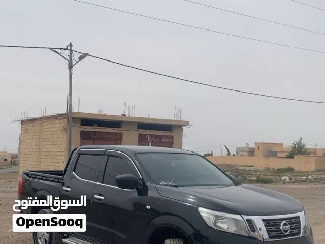 2017, نيسان, نافارا, Standard