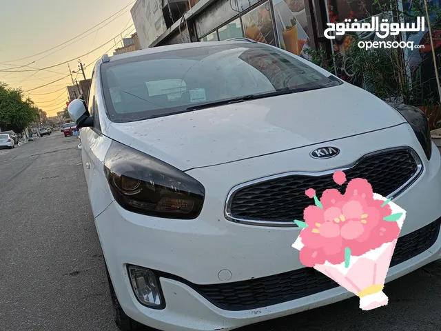 كيا كارينز 2017