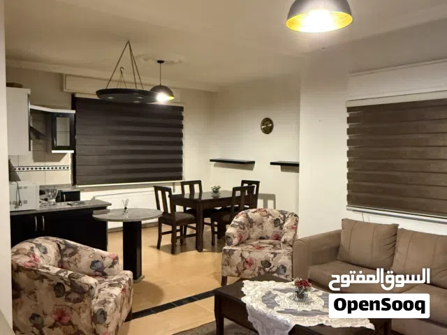 شقة مفروشة بنظام استوديو في عبدون بجانب السفارة البريطانية ، الستوديو قريب على جميع الخدمات