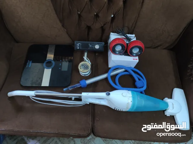 مجموعة اغراض شغاله للبيع كامل القطع معهم هديه علبة عرض شاشة التلفون