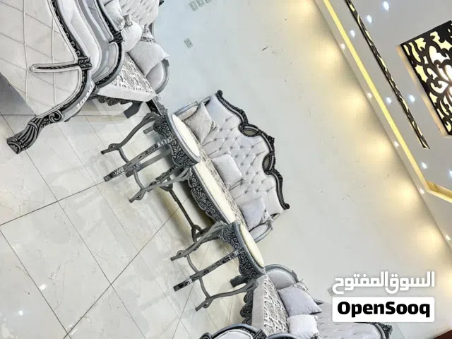 طقم كنب دمياطي خشب زان مع طقم طاولات ثلاثي