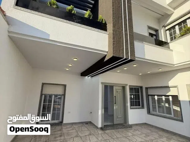 فيلا دورين مفصولات للبيع في المشتل قرب مرمرة مول