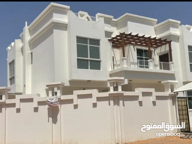 600 m2 More than 6 bedrooms Villa for Rent in Al Ain Al Hili