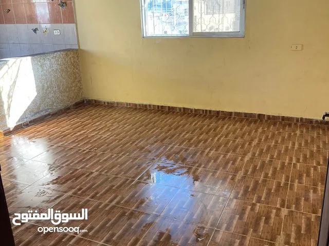 110 m2 3 Bedrooms Apartments for Rent in Zarqa Hay Al-Rasheed - Rusaifah
