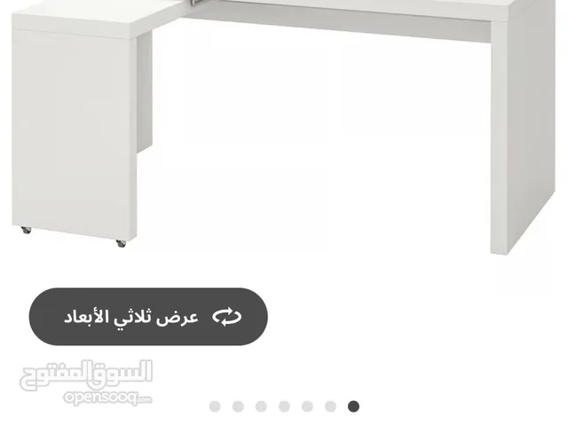 مكتب من ايكيا جديد وفخم مستعمل اسبوع فقط