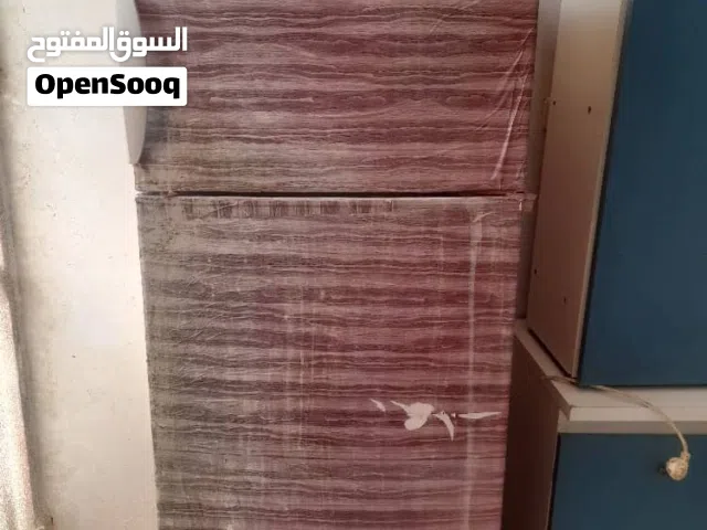 تلاجة  للبيع عاديه