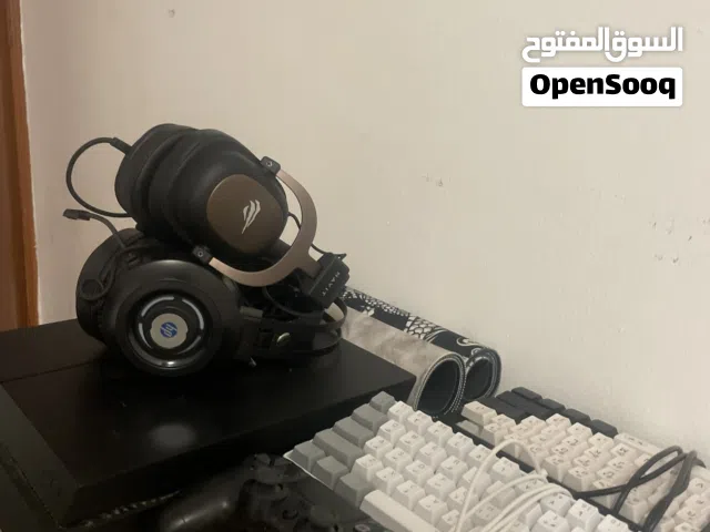بلسيتشن 4 مع الطاوله والكرسي وجميع الملحقات الوصف مهم