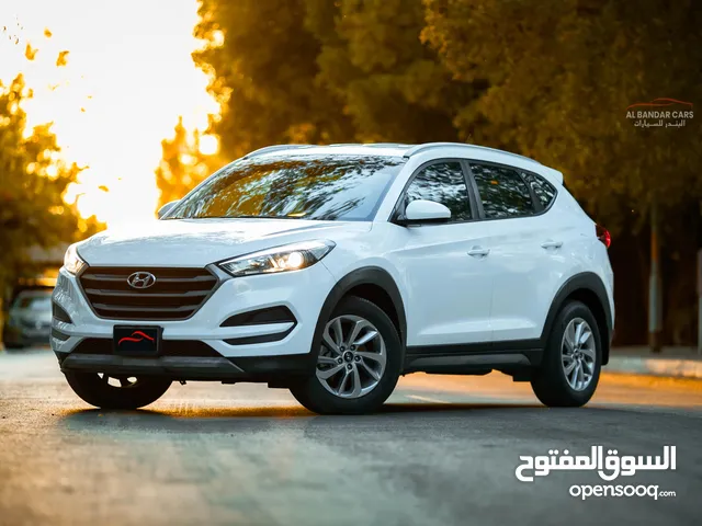 HYUNDAI TUCSON Excellent Condition 2017 White REDUCED PRICE URGENT SALE