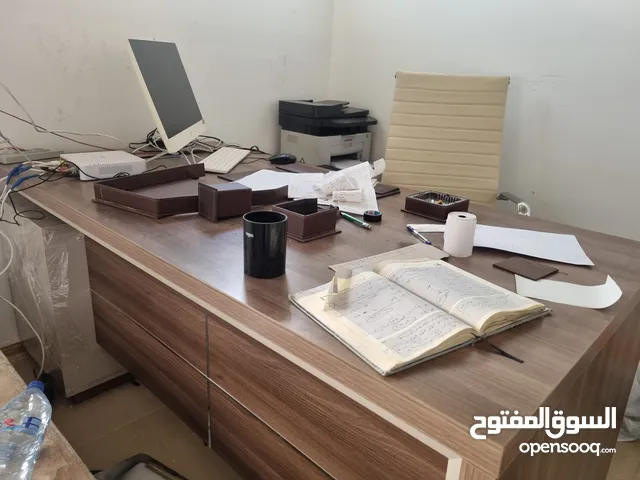 مكتب مدير قياس 180 بحاله الجديد
