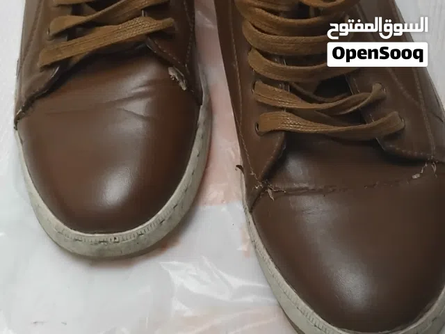 للبيع جزمه هاف بوت بحاله جيده جدا