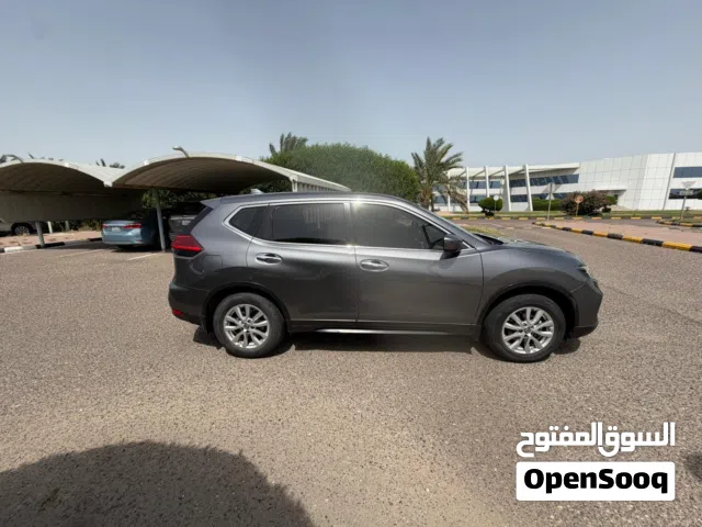 2020 نيسان X-تريل XE