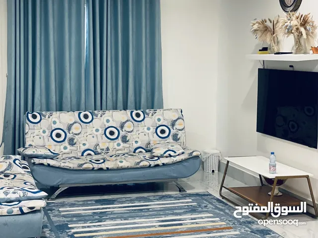 Flat for rent in Al Ghubrah Al Shamaliya on the sea next to the Chedi شقة للايجار في الغبرة الشمالية