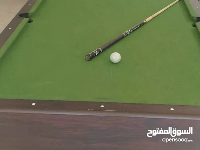 طاولة بلياردو للبيع