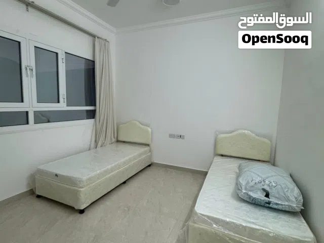 للبيع ،الايجار، الاستثمار او البدل مع أرض في ولاية صور استراحة جديدة في راس الجنز