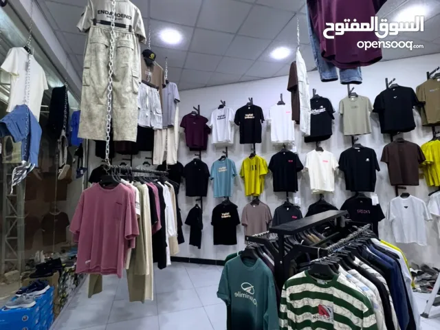 مستلزمات محل ملابس