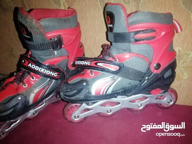 جزمه تزلج كوتش تزلج ابوعجلات بخمسه الف