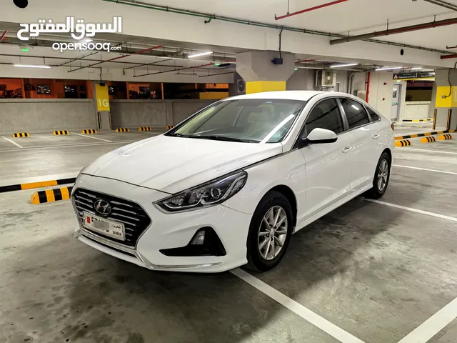 Hyundai Sonata SE 2018 (666 call 73738)