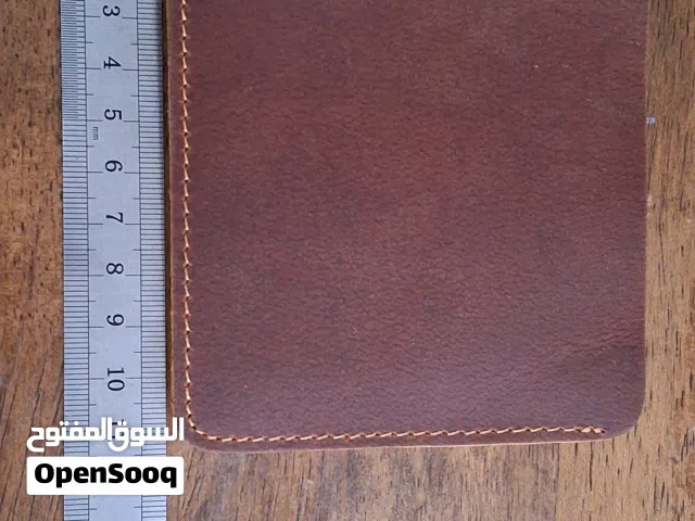محفظة جلد طبيعي فاخر