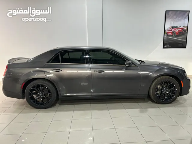 2022 كرايسلر 300 300S V6