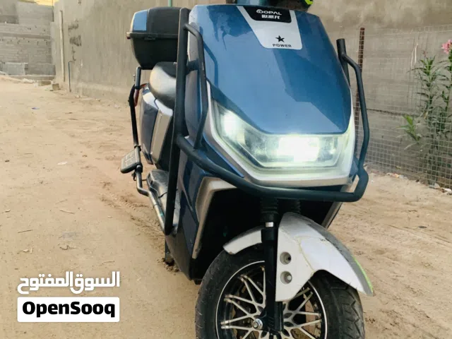 تيسلا نضيفه