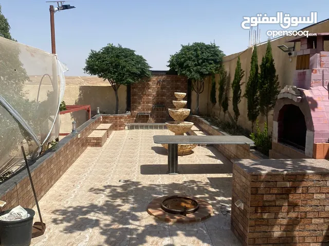 2 Bedrooms Farms for Sale in Mafraq Thaghrat Al-Gub