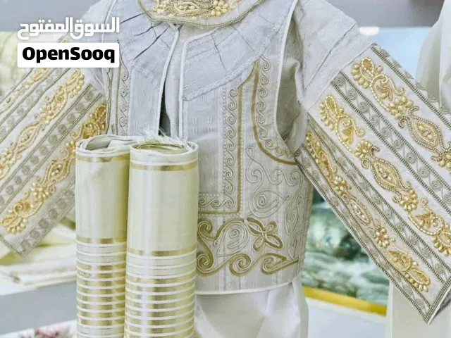 بدلة كبيره للببع جديده زي متفي صور للبيع بسعر حرق