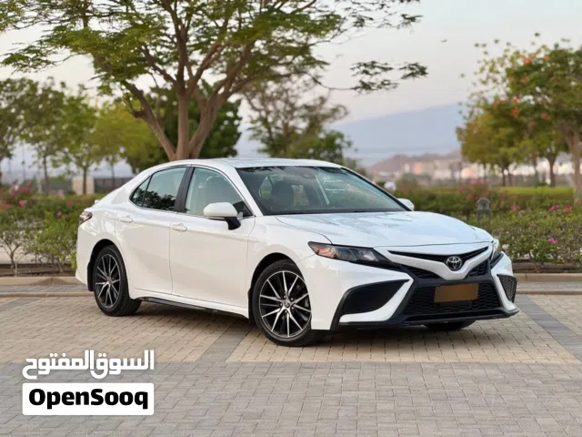 تويوتا كامري SE 2022 قمة نظافة و جاهزه للاستخدام بدون اي اعطال