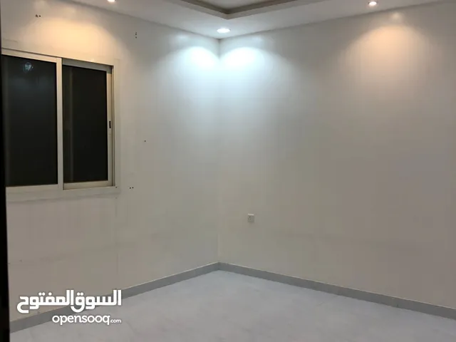180 m2 3 Bedrooms Apartments for Rent in Jeddah Al Faisaliah
