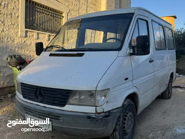 باص مارسيدس