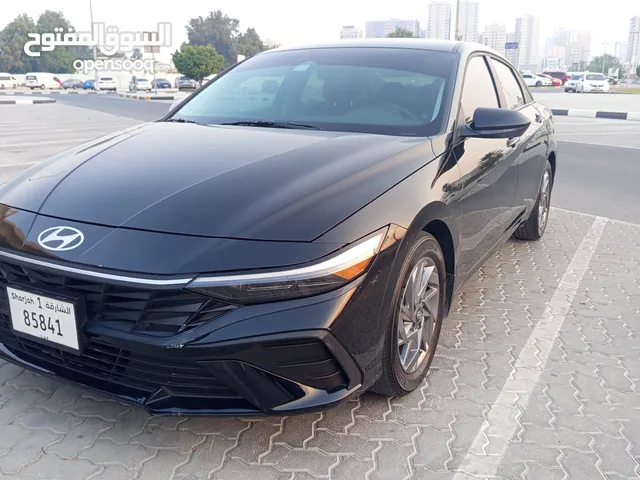 Sedan Hyundai in Sharjah