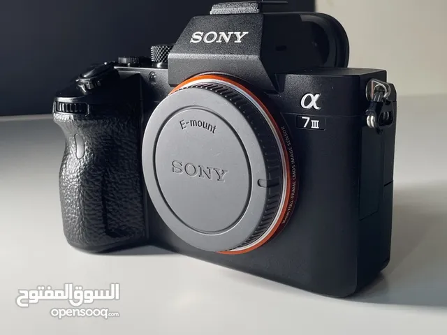 كاميرا sony a7iii جدا نظيفه مثل الجديده