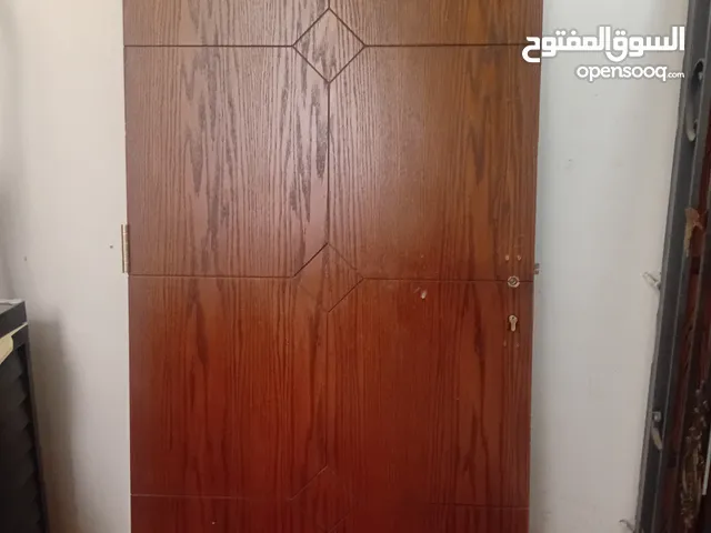 باب خشب صلد قشره بلوط