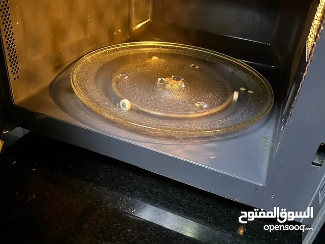 Panasonic 25 - 29 Liters Microwave in Sharjah