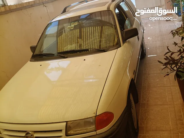 Used Opel Astra in Kirkuk
