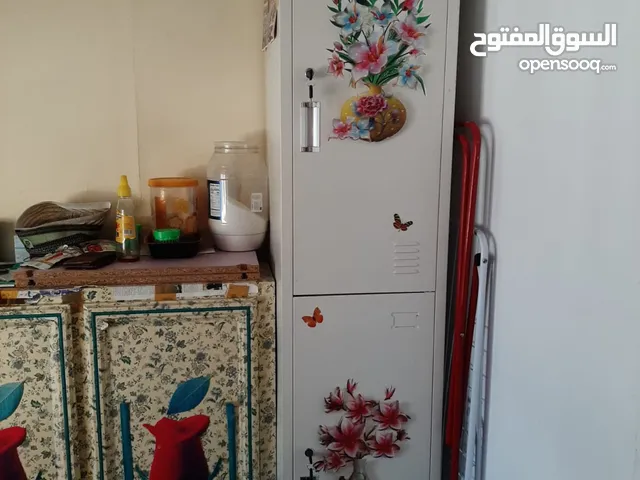 LIGHT WEIGHT CUPBOARD .