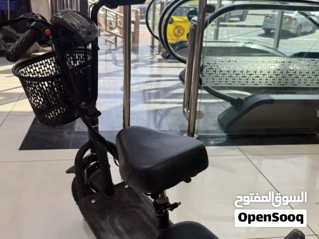 سكوتر ممتاز مع مفتاح و كل شي معه