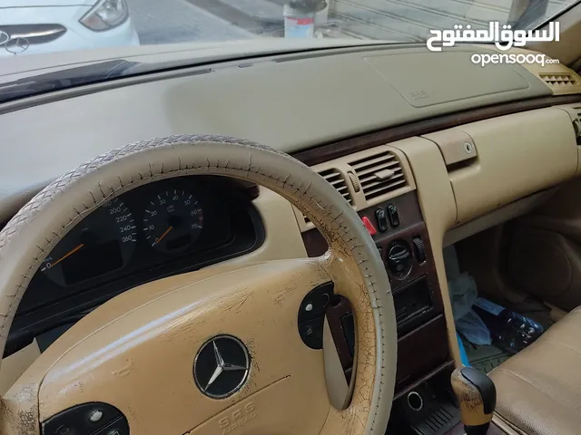 مرسيدس E270 للبيع