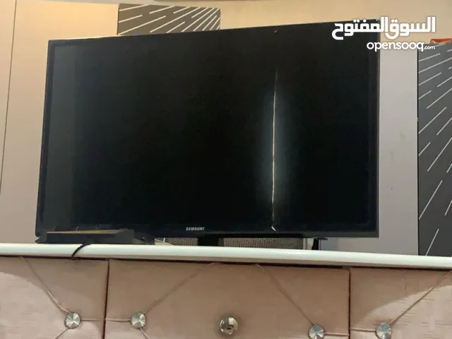 22" Samsung monitors for sale  in Ajman