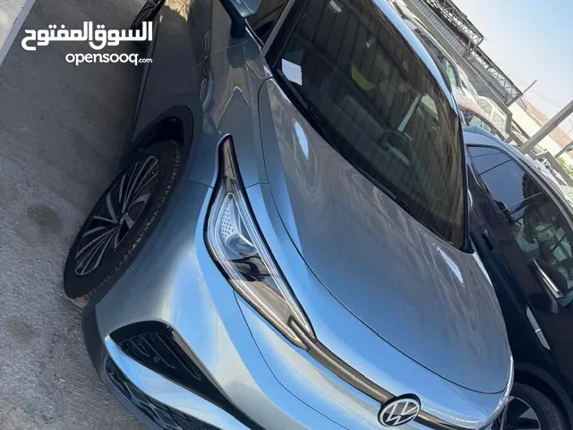 سيارة كهربائية حديثة ID4 للتوصيل من والى عمان وكافة المحافظات